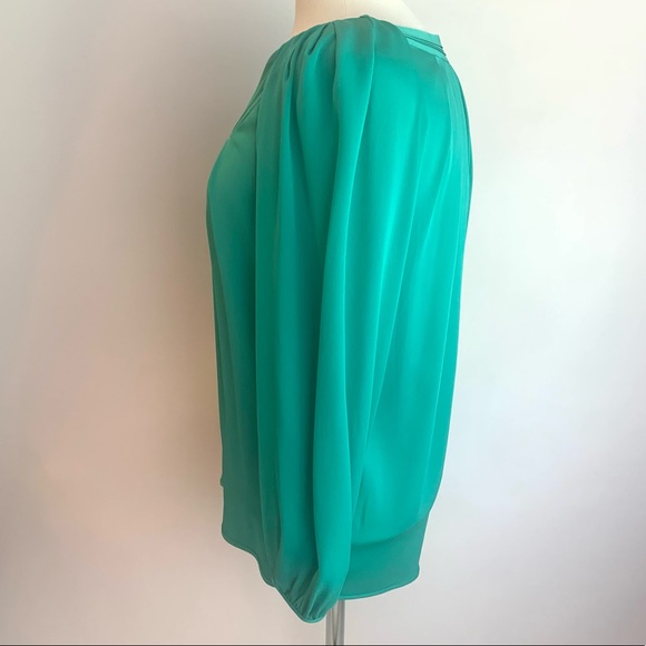 NWOT Diane Von Furstenberg Cahil Silk Blouse in Green - Picture 4 of 15